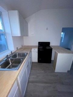 1001 College Ave #B - Photo 2 of 8