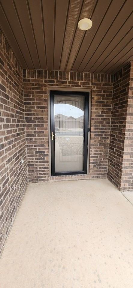 6812 Brush Dr - Photo 2 of 28
