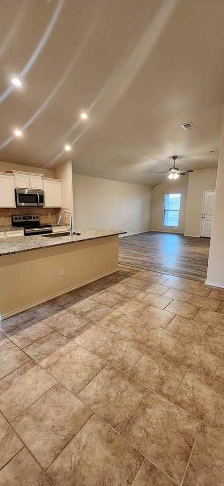 6812 Brush Dr - Photo 7 of 28