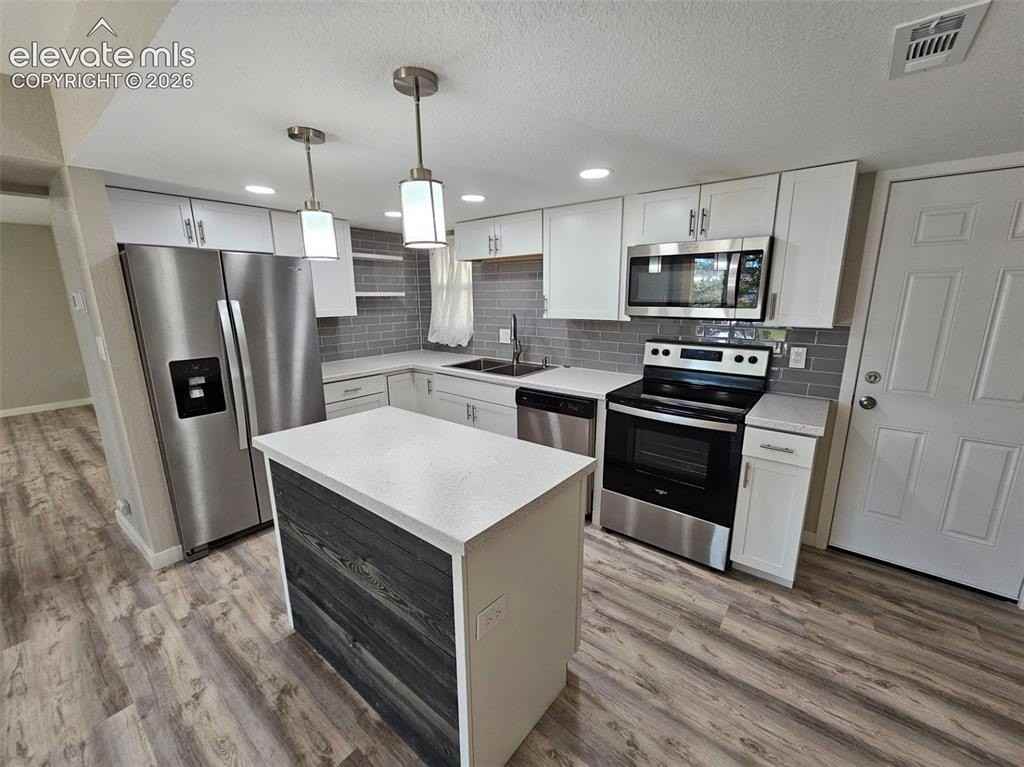 6937 Gayle Lyn Ln - Photo 4 of 34