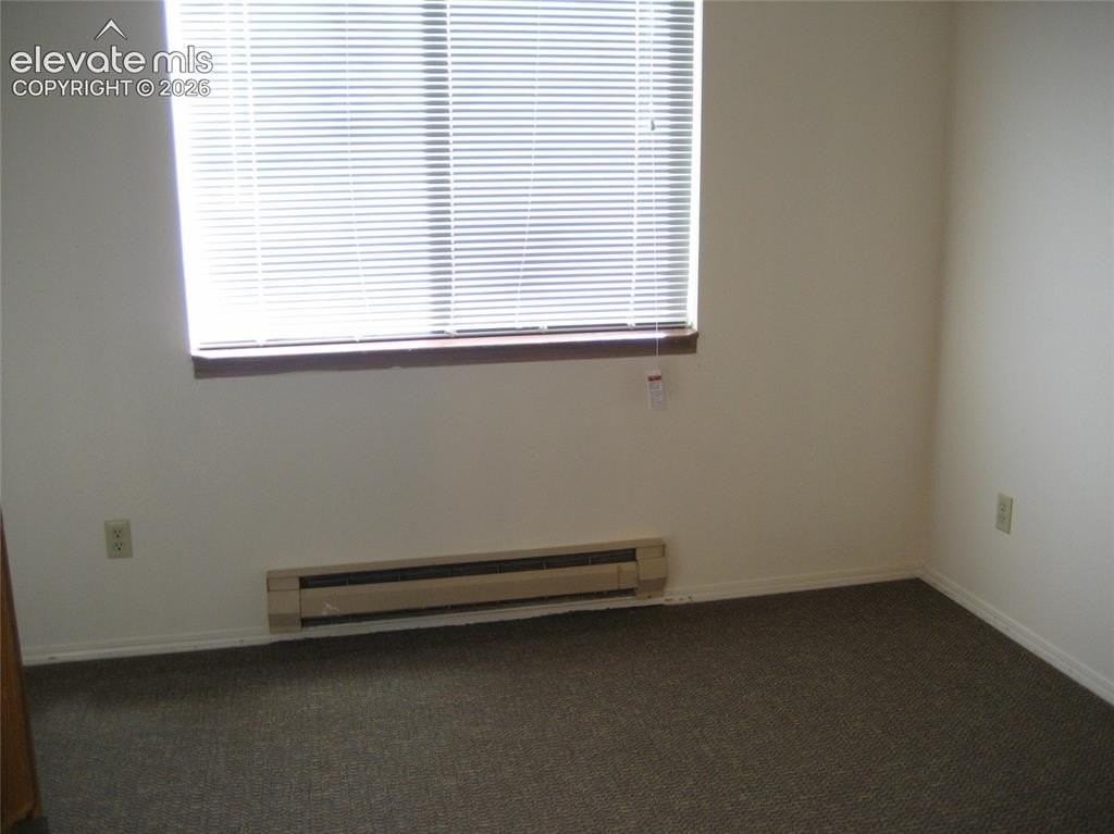 149 Wellington St - Photo 5 of 8