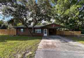 featured image of 7660 W Tropical Ln