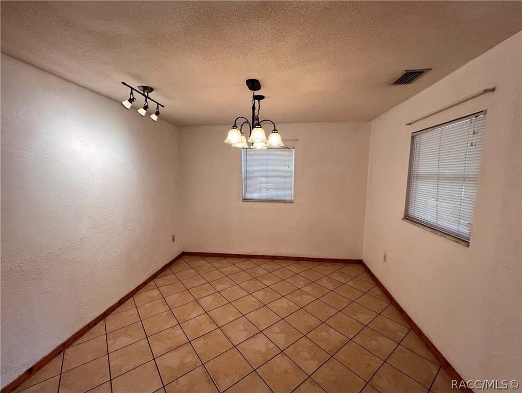 7660 W Tropical Ln - Photo 6 of 15