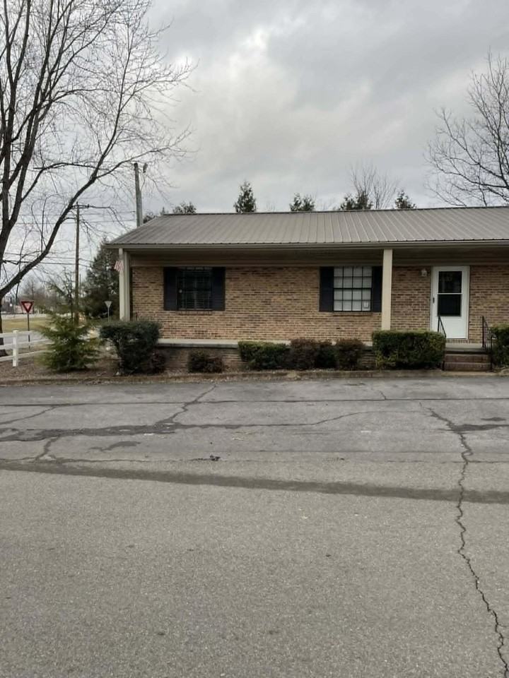 4100 N Ocoee St - Photo 2 of 14