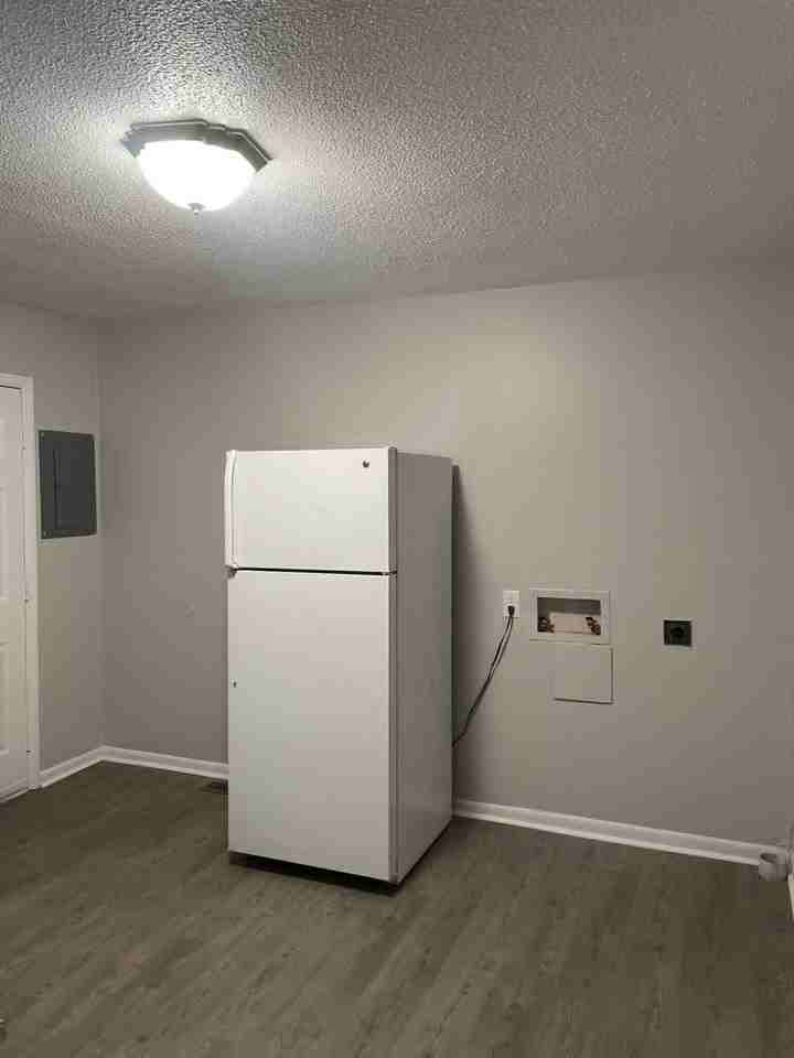 4100 N Ocoee St - Photo 6 of 14