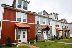 featured image of 1741 Arbor Hills Dr Se