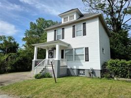 featured image of 2927 Seyburn St