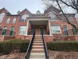featured image of 39460 Springwater Dr