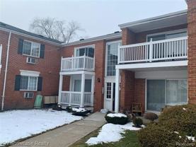 2440 Parmenter Blvd #211 - Photo 1 of 1