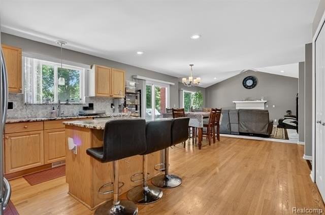 2825 Long Meadow Ln - Photo 7 of 37
