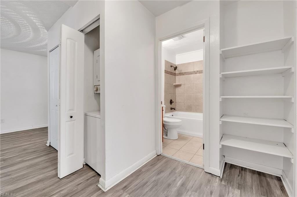 1419 W 40th St - Photo 3 of 18