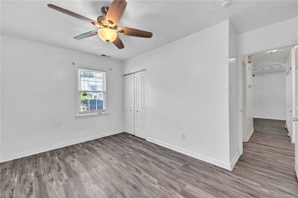 1419 W 40th St - Photo 7 of 18