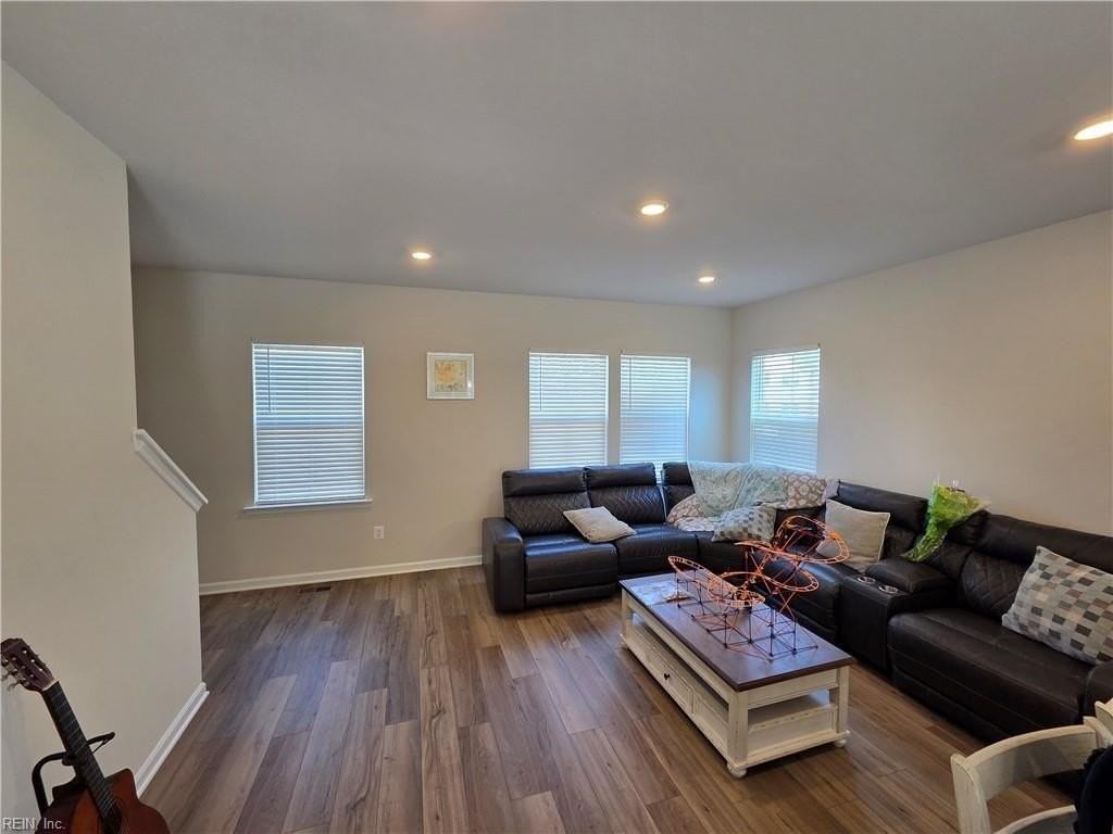 5870 Ginger Dr - Photo 4 of 20