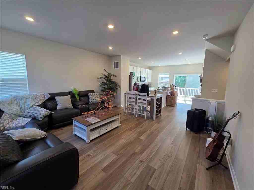 5870 Ginger Dr - Photo 7 of 20