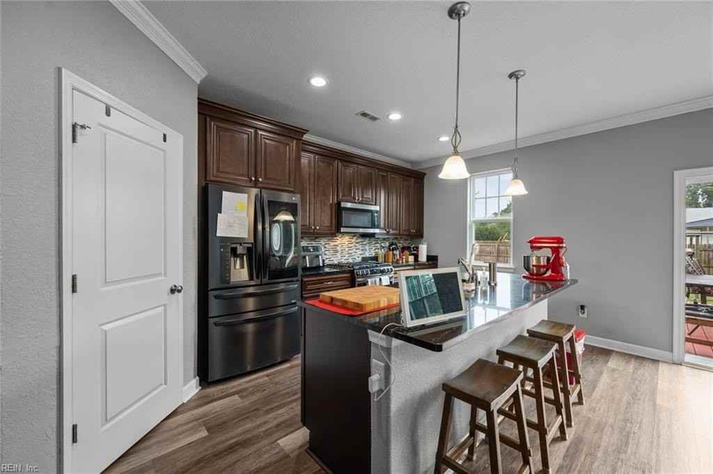 8128 Van Patten Rd - Photo 3 of 45