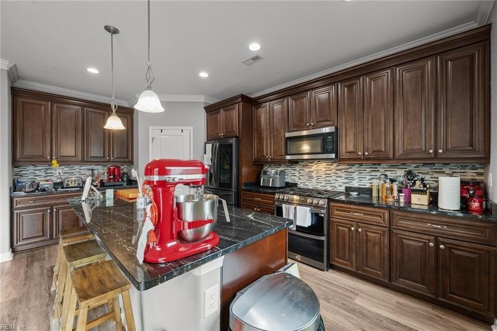 8128 Van Patten Rd - Photo 5 of 45