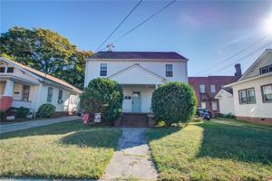 featured image of 1135 Jackson Ave #1