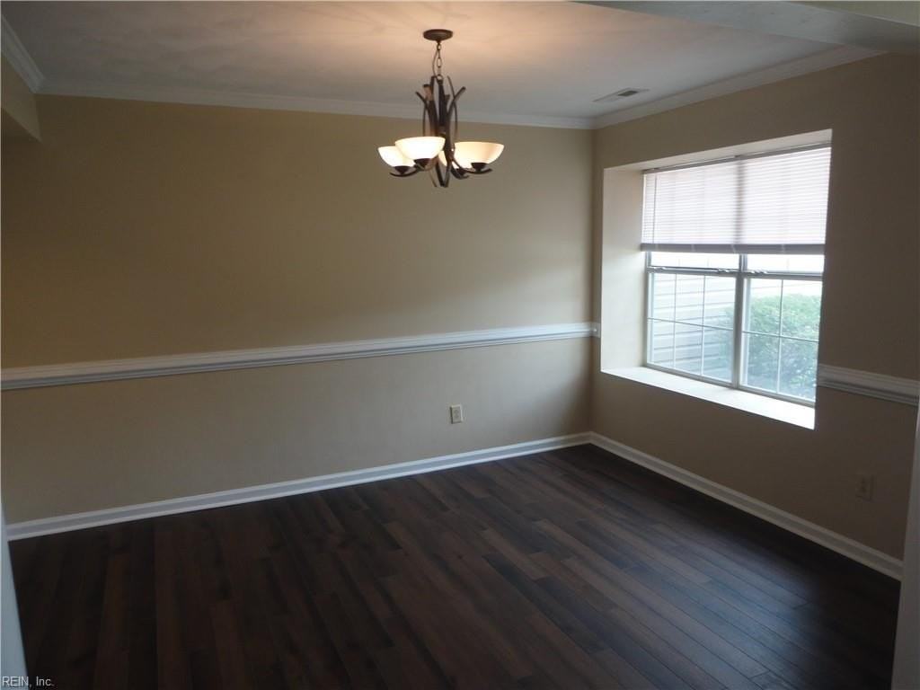 1856 Abbotsbury Way - Photo 4 of 12