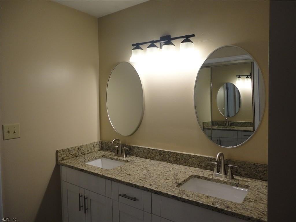 1856 Abbotsbury Way - Photo 6 of 12