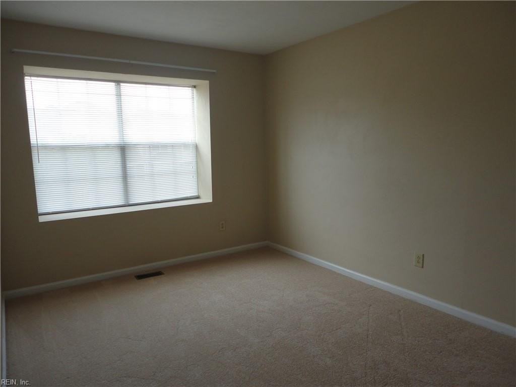 1856 Abbotsbury Way - Photo 7 of 12