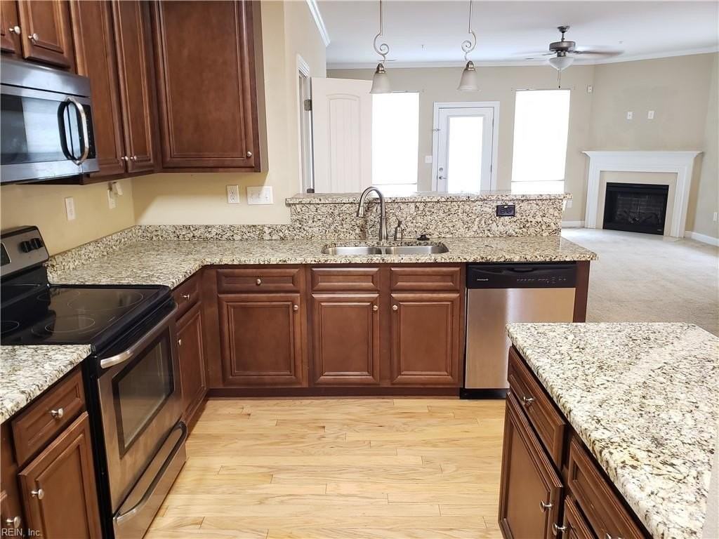 721 Albertine Ct - Photo 2 of 25