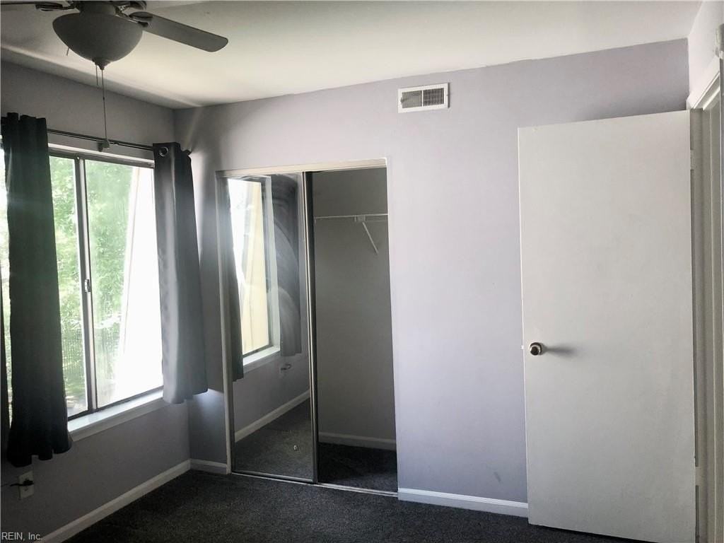 1038 Lands End Way - Photo 4 of 10