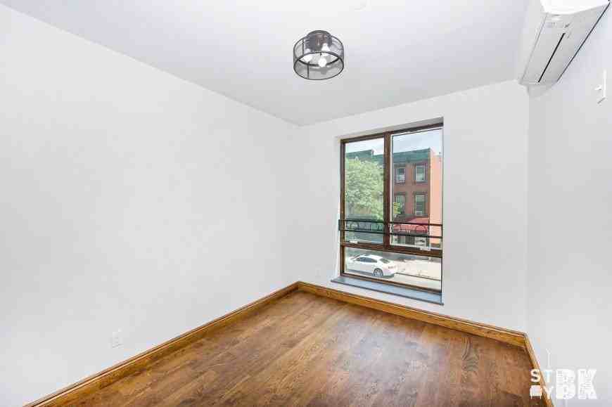 599 Myrtle Ave - Photo 5 of 10