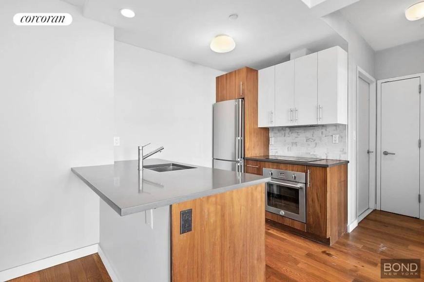 801 Bergen St - Photo 3 of 9