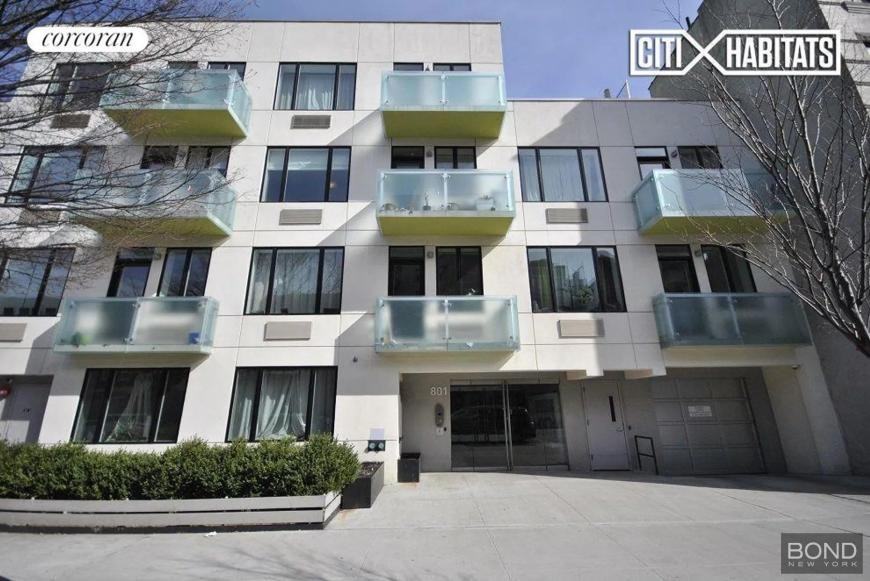 801 Bergen St - Photo 7 of 9