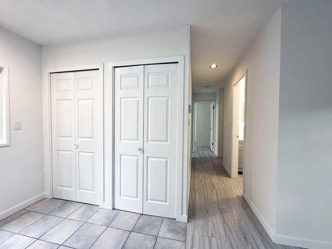 20824 52A Avenue - Photo 3 of 27