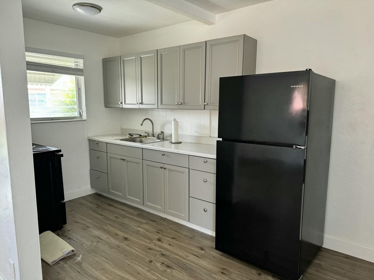 1734 Fletcher St #3 - Photo 5 of 15