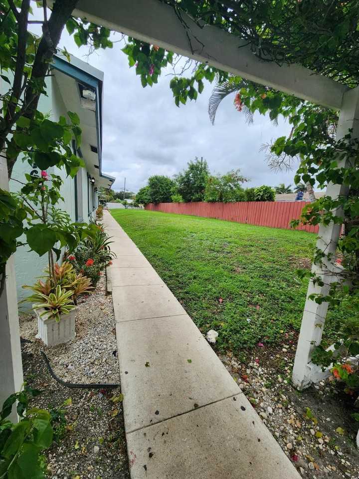 2167 Laura Ln #A - Photo 6 of 37