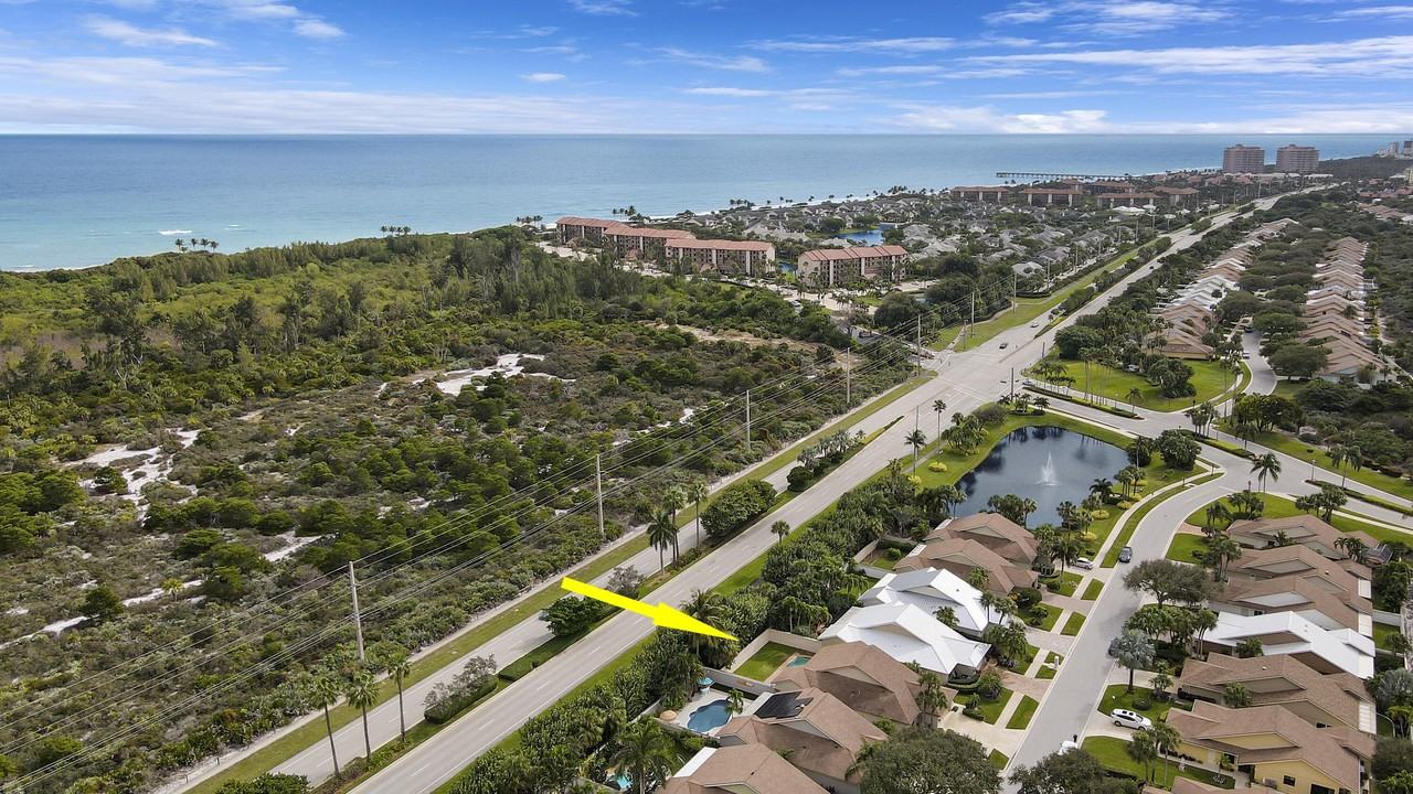 111 Seashore Dr - Photo 3 of 50
