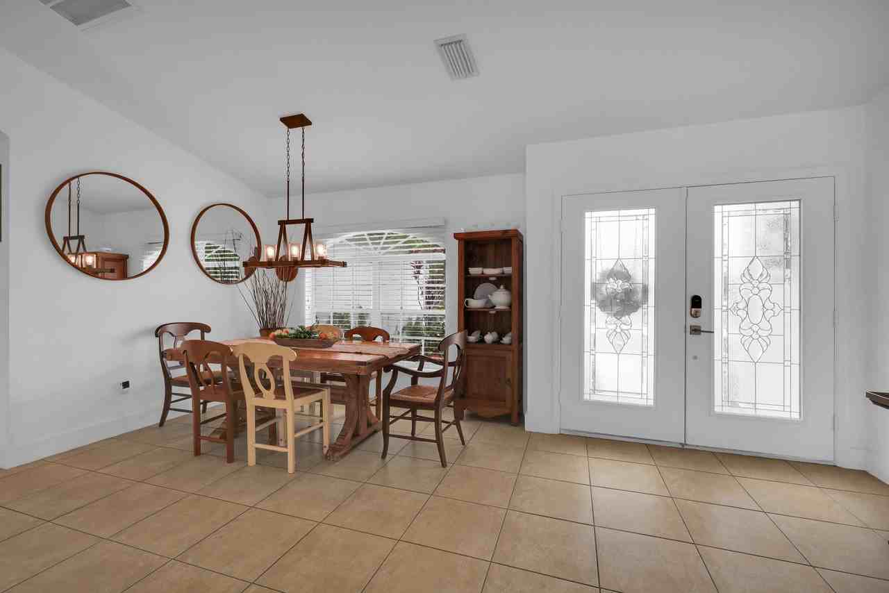 2644 Sw Fairgreen Rd - Photo 4 of 27