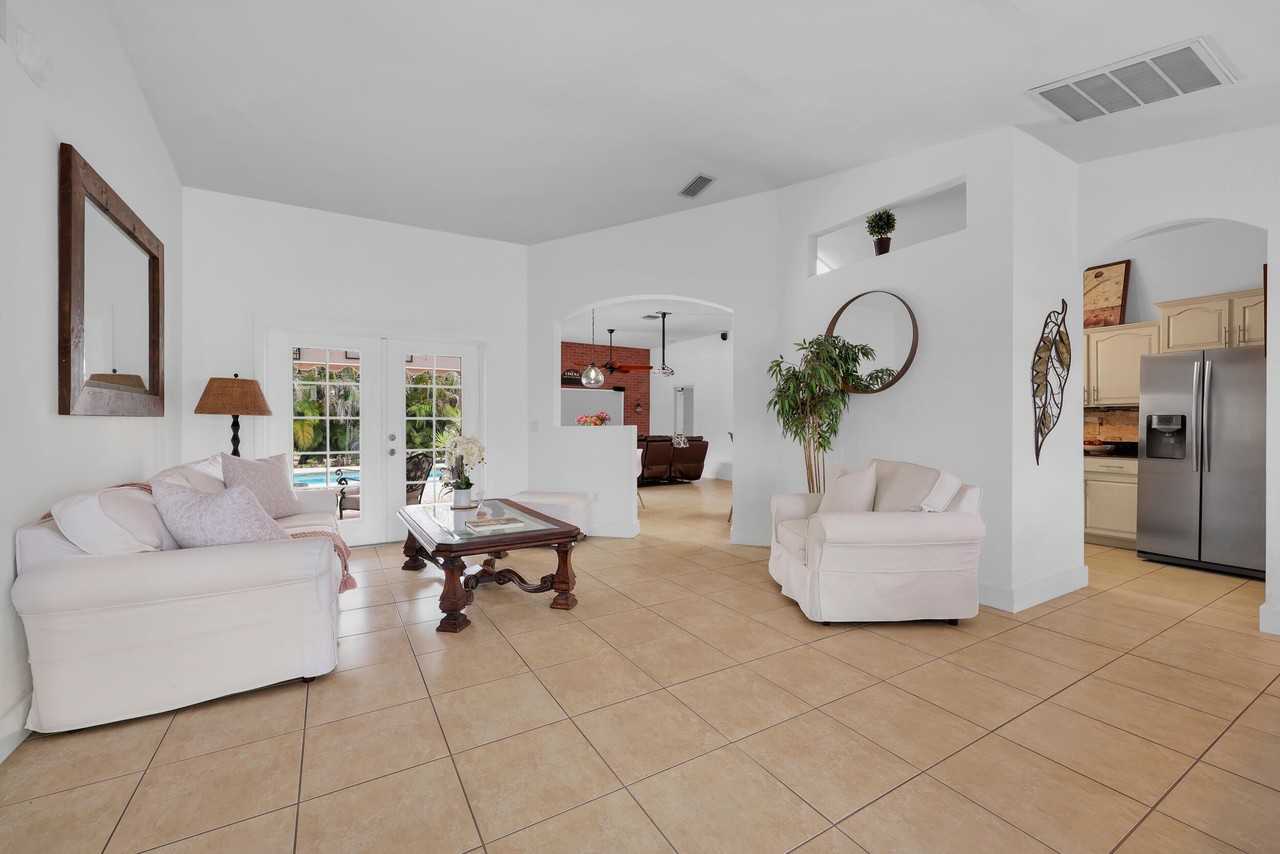 2644 Sw Fairgreen Rd - Photo 5 of 27
