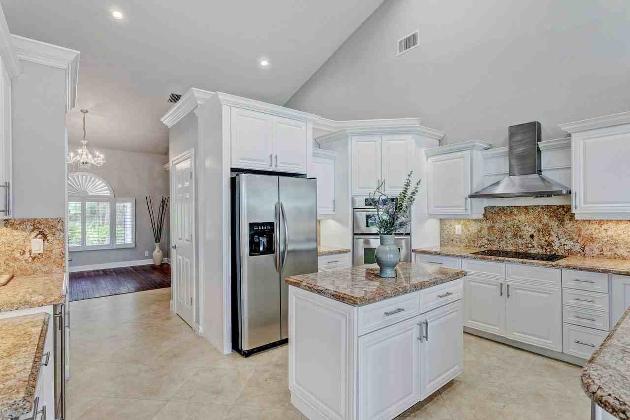 139 Brookhaven Ct - Photo 4 of 42