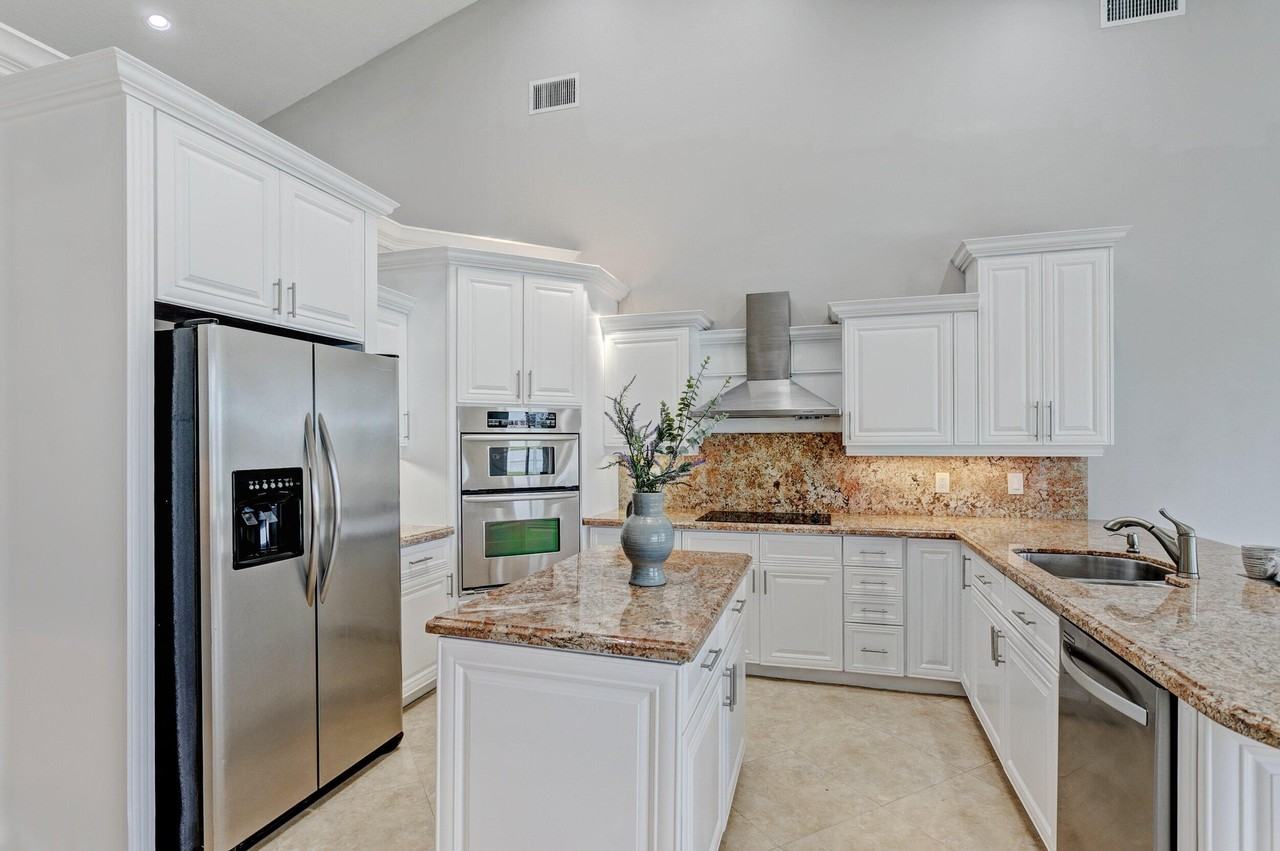 139 Brookhaven Ct - Photo 6 of 42
