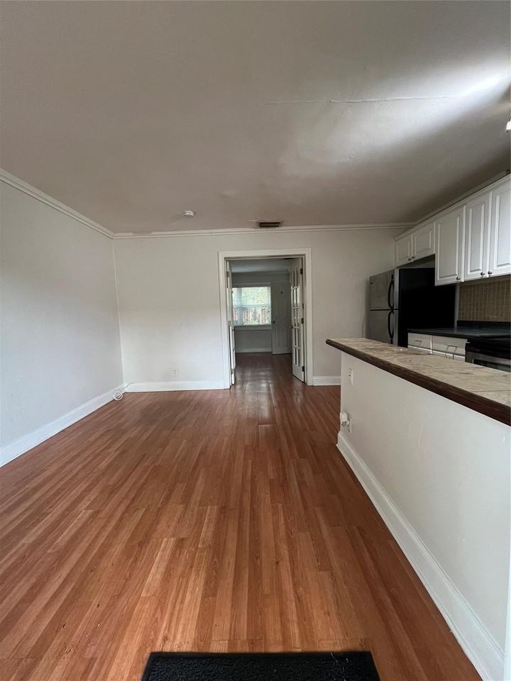1333 Ne 5th Ter #9 - Photo 2 of 17