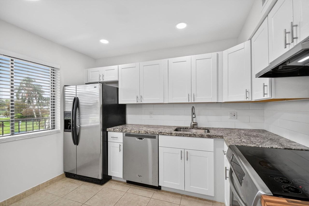 4080 Tivoli Ct #206 - Photo 5 of 48