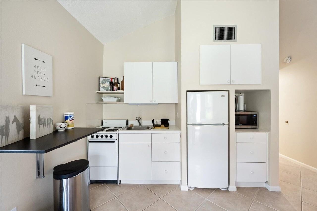 11863 Wimbledon Cir #539 - Photo 5 of 12