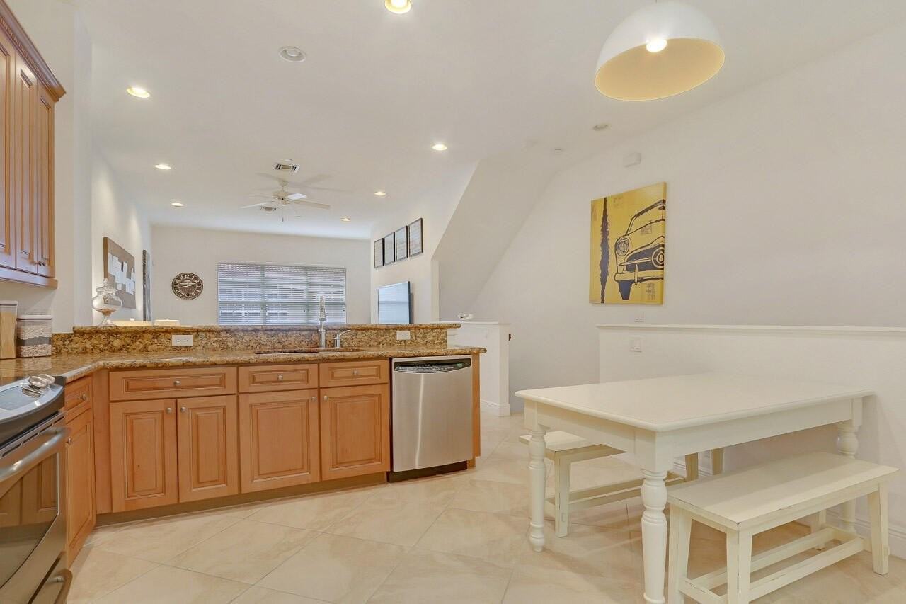 4711 Artesa Way E - Photo 7 of 18