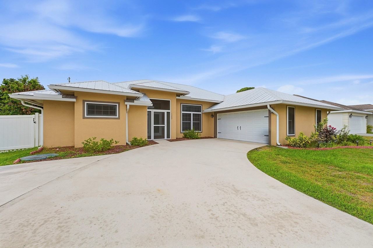 1280 Sw Kalevala Dr - Photo 4 of 36
