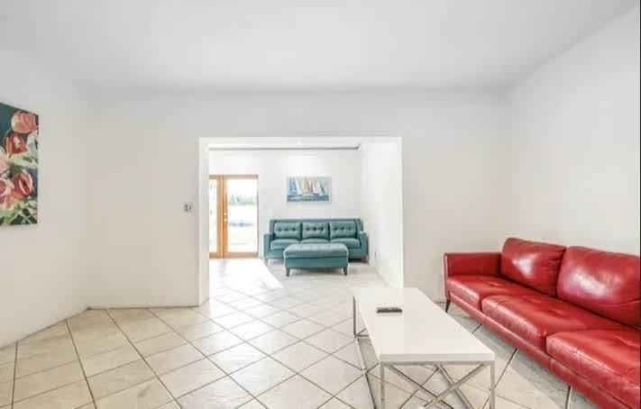 2200 N 47th Ave - Photo 7 of 24