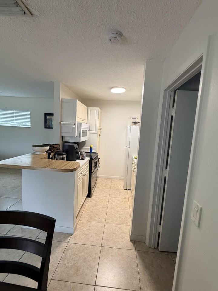 27 Crossings Cir #H - Photo 7 of 19