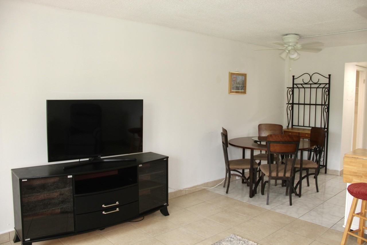 175 Canterbury H #175 - Photo 5 of 16