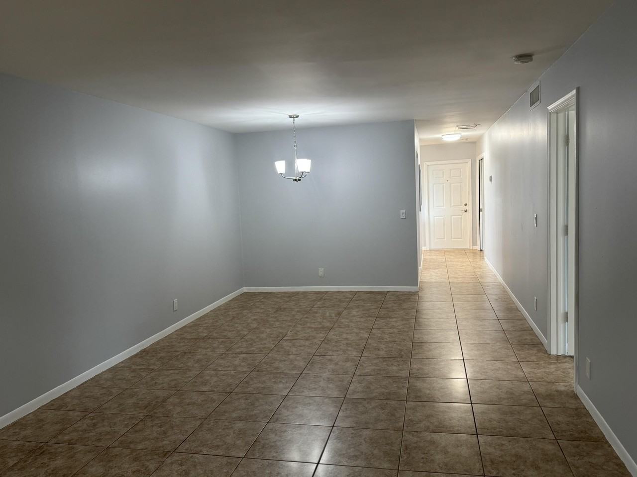 1100 Boxwood Dr #101 - Photo 7 of 25