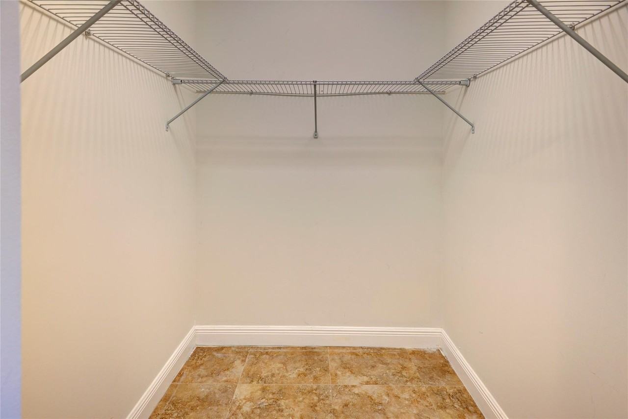 1508 Sw 4th Ave - Photo 5 of 25