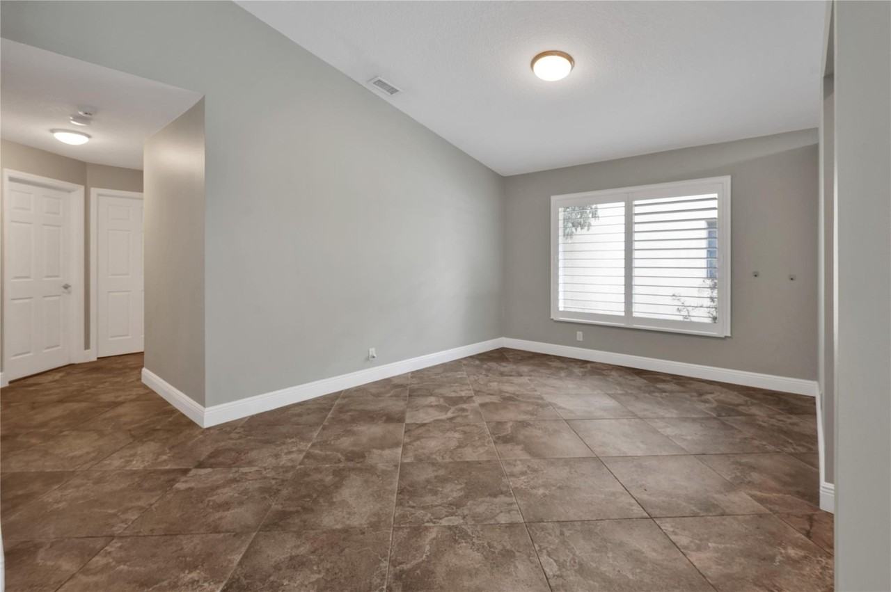 8949 Nw 45th Ct - Photo 7 of 28