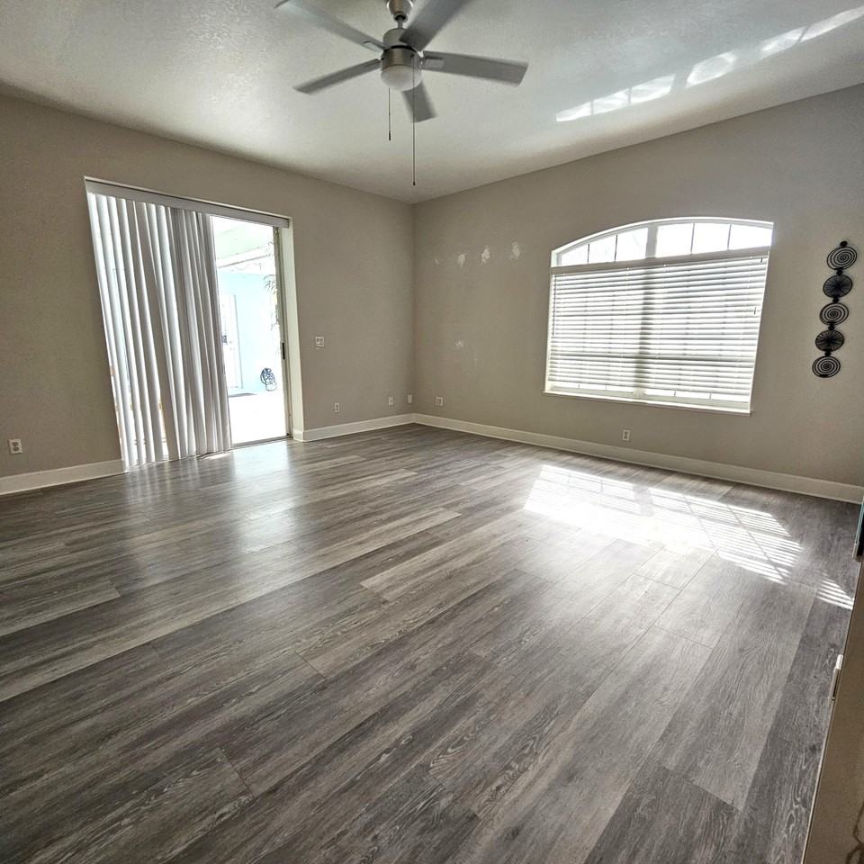 2720 Se Kern Rd - Photo 5 of 32