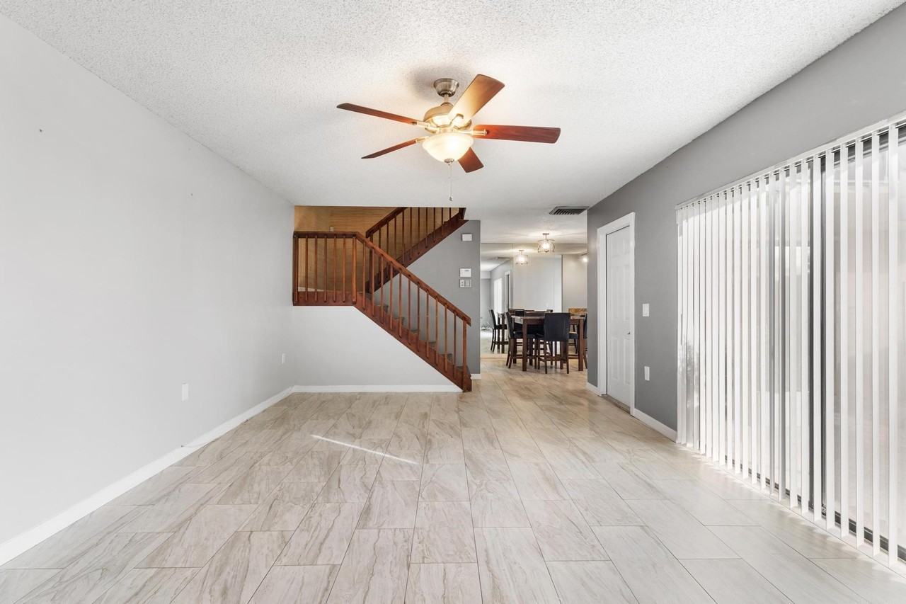 2410 24th Way - Photo 6 of 46